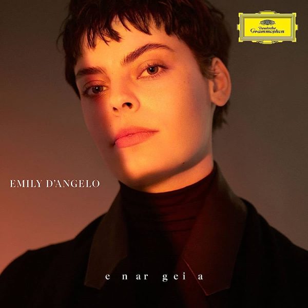 Emily D´Angelo -E N AR GEI A